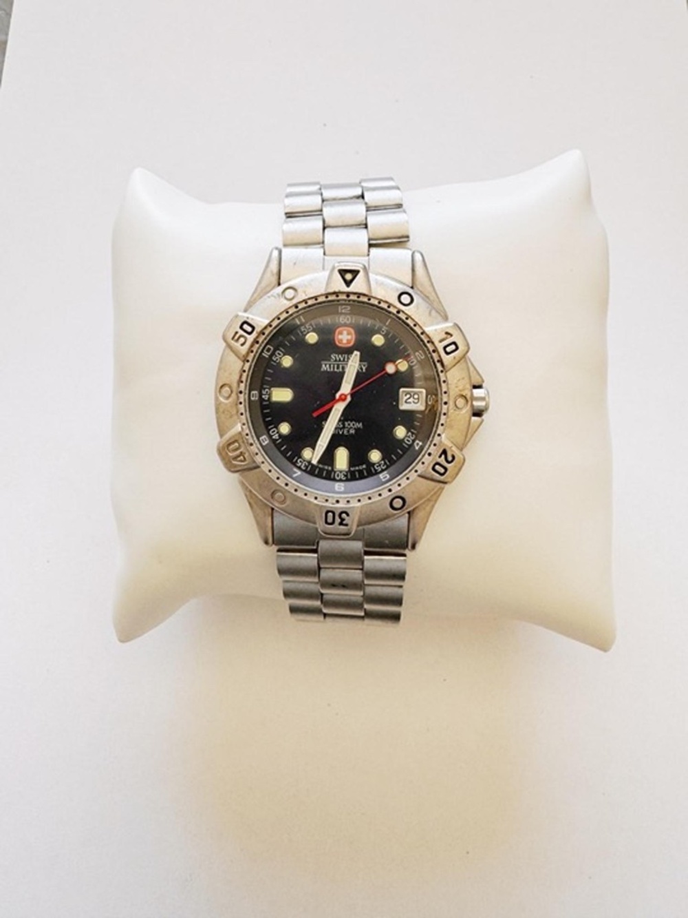 Swiss Military Men’s Diver Watch 100M Black Dial Stainless Steel 38mm Running